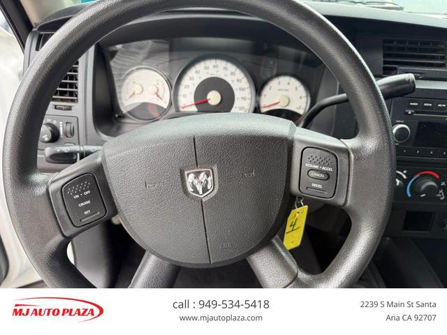 Photo of 2011 Bright White Clearcoat Dodge Dakota