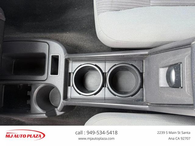 Photo of 2011 Bright White Clearcoat Dodge Dakota