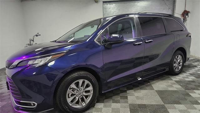 Photo of 2024 Blueprint Toyota Sienna
