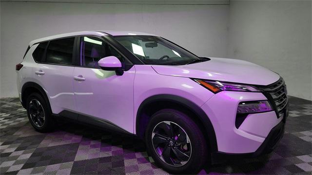 Photo of 2024 Everest White Pearl Nissan Rogue