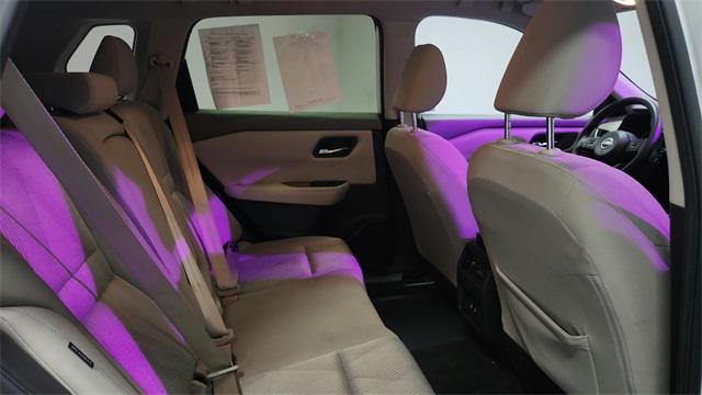 Photo of 2024 Everest White Pearl Nissan Rogue