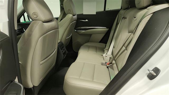 Photo of 2021 Crystal White Tricoat Cadillac XT4