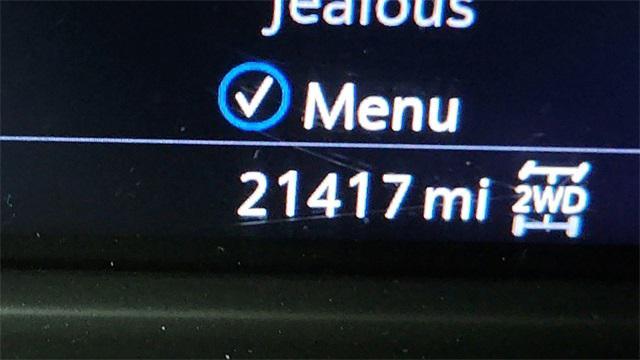 Photo of 2021 Crystal White Tricoat Cadillac XT4