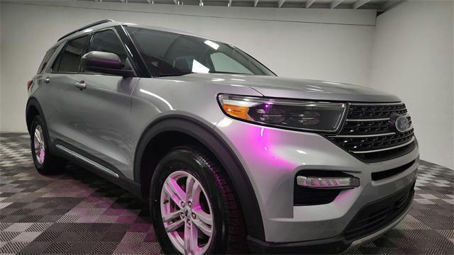 Photo of 2023 ICONIC SILVER METALLIC Ford Explorer