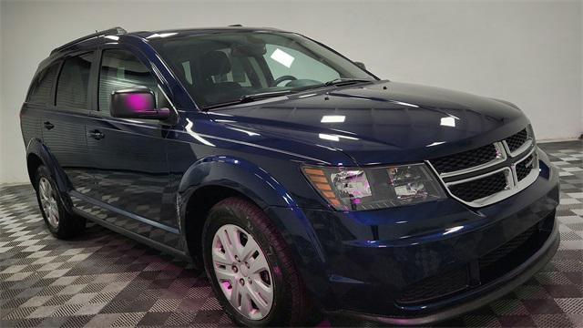 Photo of 2020 Contusion Blue Pearlcoat Dodge Journey