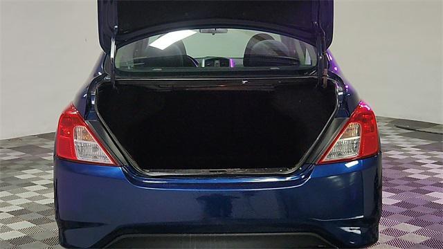 Photo of 2019 Deep Blue Pearl Nissan Versa