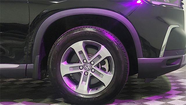 Photo of 2023 Crystal Black Pearl Honda Pilot