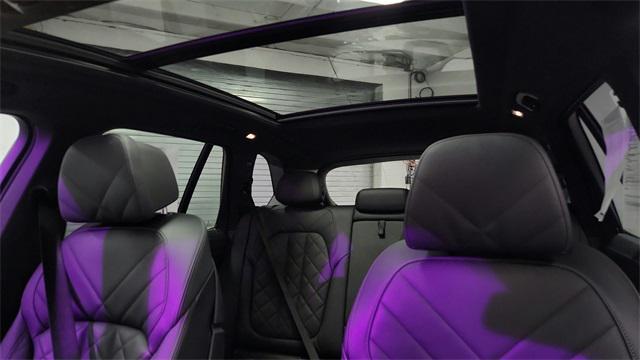 Photo of 2024 White BMW X5