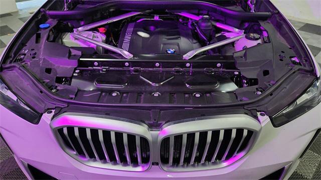 Photo of 2024 White BMW X5