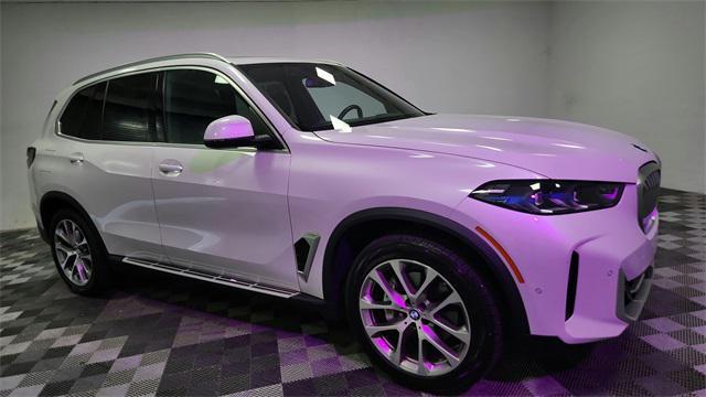 Photo of 2024 White BMW X5