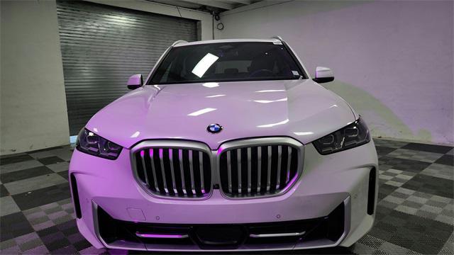 Photo of 2024 White BMW X5