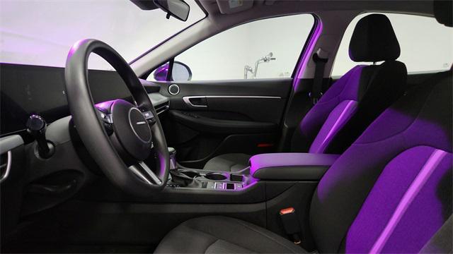 Photo of 2025 Abyss Black Hyundai SONATA