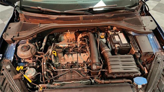 Photo of 2019 Blue Silk Metallic Volkswagen Jetta
