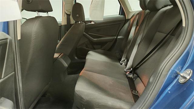 Photo of 2019 Blue Silk Metallic Volkswagen Jetta