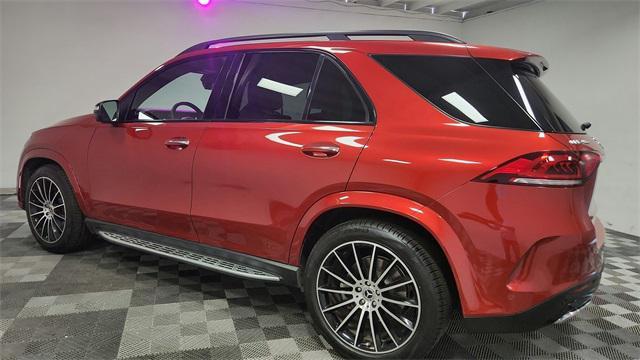 Photo of 2023 MANUFAKTUR Cardinal Red Metallic Mercedes-Benz GLE 450