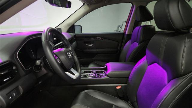 Photo of 2025 Radiant Red Metallic II Honda Pilot