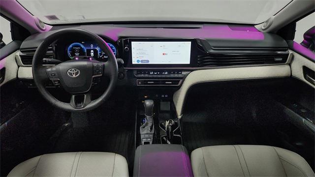 Photo of 2025 Midnight Black Metallic Toyota Camry