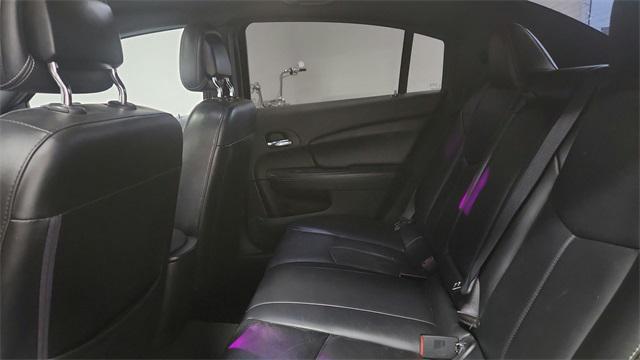 Photo of 2014 Black Clearcoat Chrysler 200