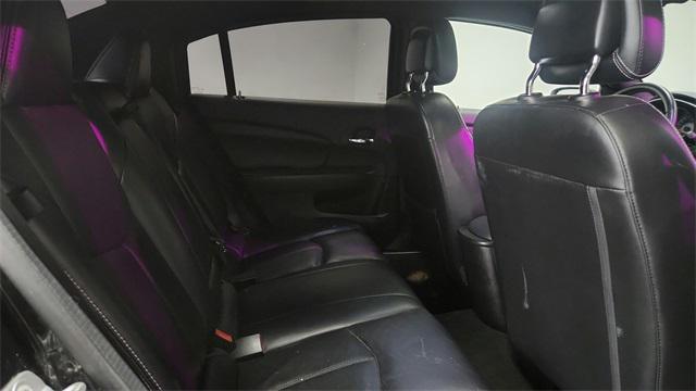 Photo of 2014 Black Clearcoat Chrysler 200
