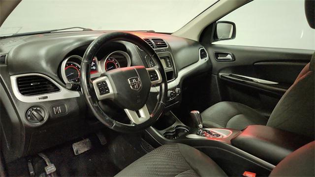Photo of 2018 Redline 2 Coat Pearl Dodge Journey