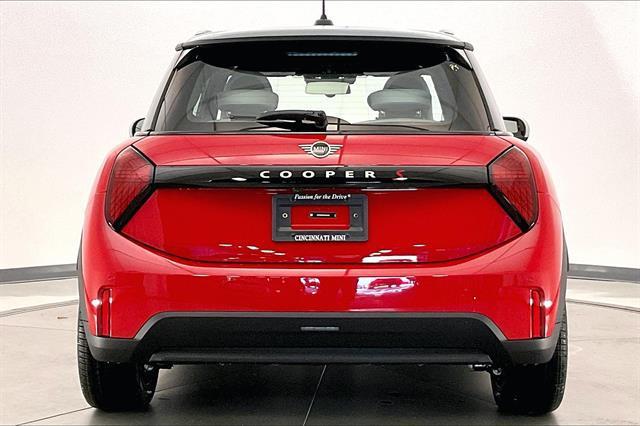 Photo of 2025 Chili Red II MINI Hardtop