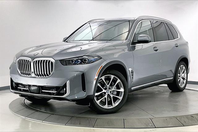 Photo of 2025 Skyscraper Grey Metallic BMW X5