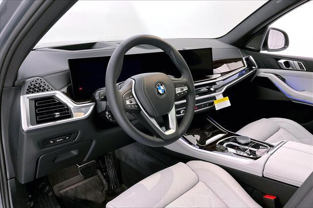 Photo of 2025 Skyscraper Grey Metallic BMW X5