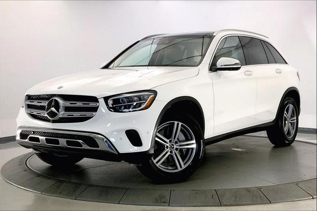 Photo of 2021 Polar White Mercedes-Benz GLC 300