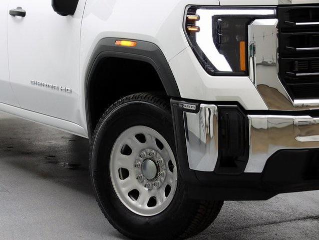 Photo of 2024 Summit White GMC Sierra 3500