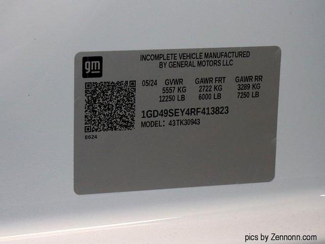 Photo of 2024 Summit White GMC Sierra 3500