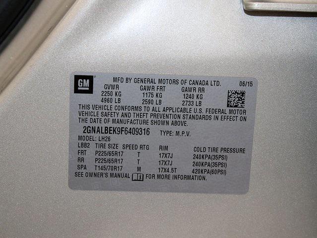 Photo of 2015 Champagne Silver Metallic Chevrolet Equinox