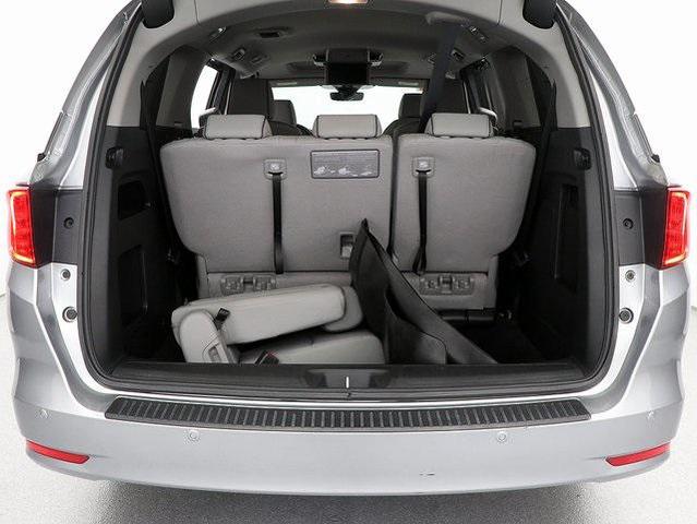 Photo of 2024 Lunar Silver Metallic Honda Odyssey
