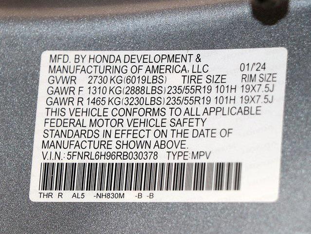 Photo of 2024 Lunar Silver Metallic Honda Odyssey