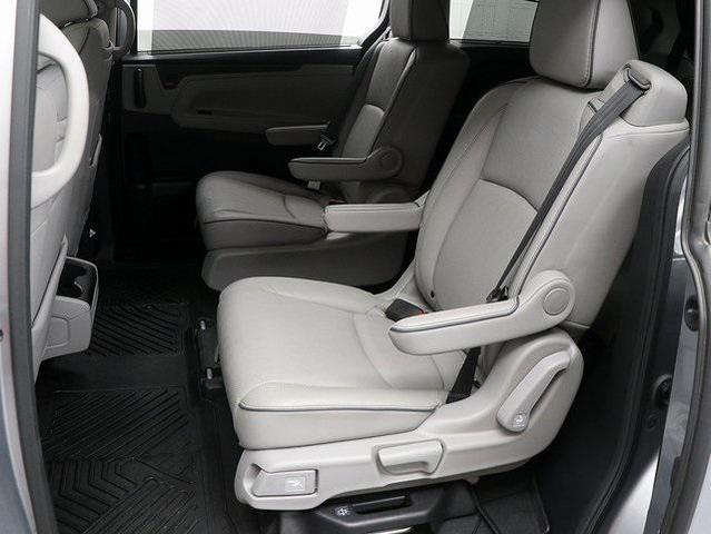 Photo of 2024 Lunar Silver Metallic Honda Odyssey