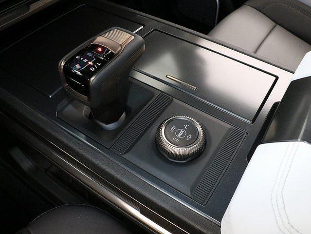Photo of 2025 Void Black GMC HUMMER EV Pickup