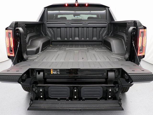 Photo of 2025 Void Black GMC HUMMER EV Pickup