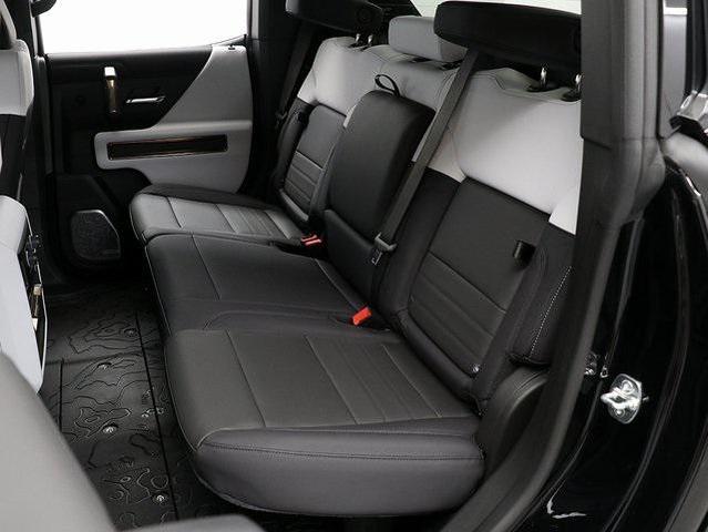 Photo of 2025 Void Black GMC HUMMER EV Pickup