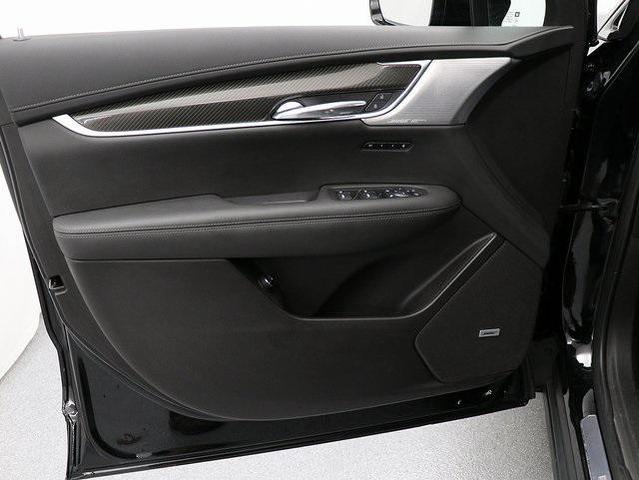 Photo of 2023 Stellar Black Metallic Cadillac XT6