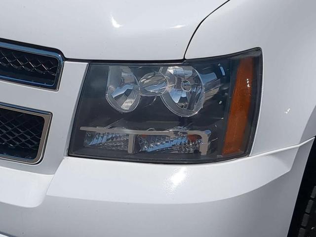 Photo of 2011 Summit White Chevrolet Suburban