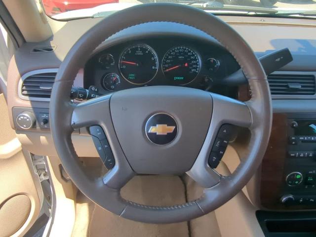Photo of 2011 Summit White Chevrolet Suburban