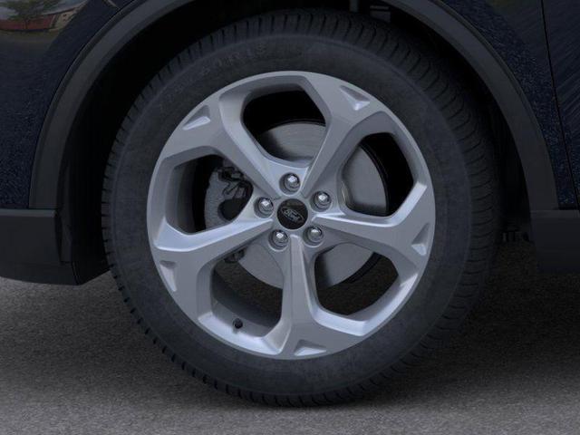 Photo of 2025 Agate Black Metallic Ford Escape