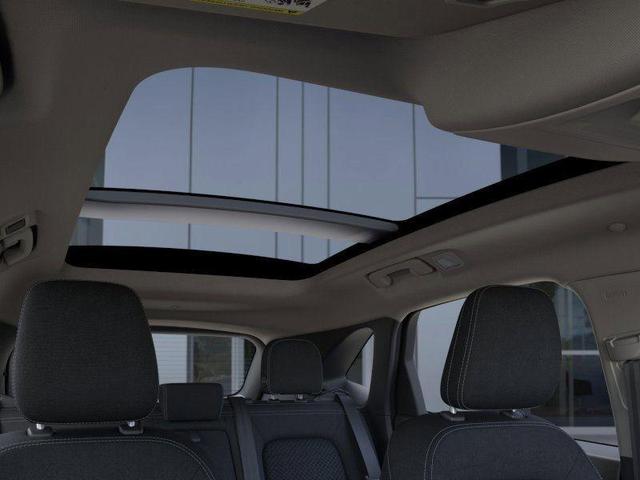 Photo of 2025 Space Silver Ford Escape