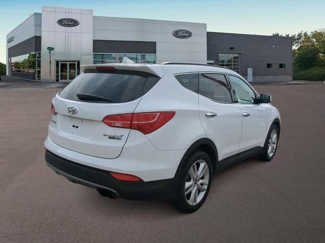 Photo of 2016 Frost White Pearl Hyundai Santa Fe Sport