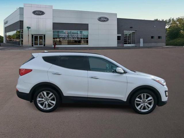 Photo of 2016 Frost White Pearl Hyundai Santa Fe Sport