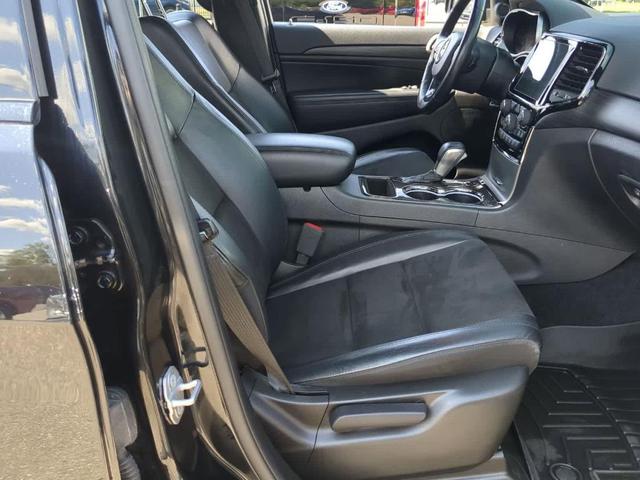 Photo of 2021 Diamond Black Jeep Grand Cherokee