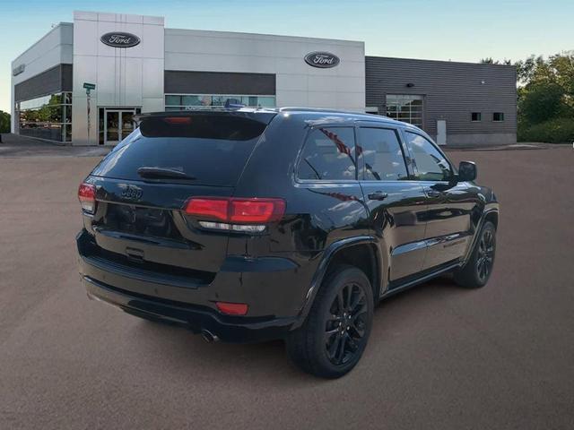 Photo of 2021 Diamond Black Jeep Grand Cherokee
