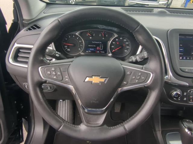 Photo of 2020 Midnight Blue Metallic Chevrolet Equinox