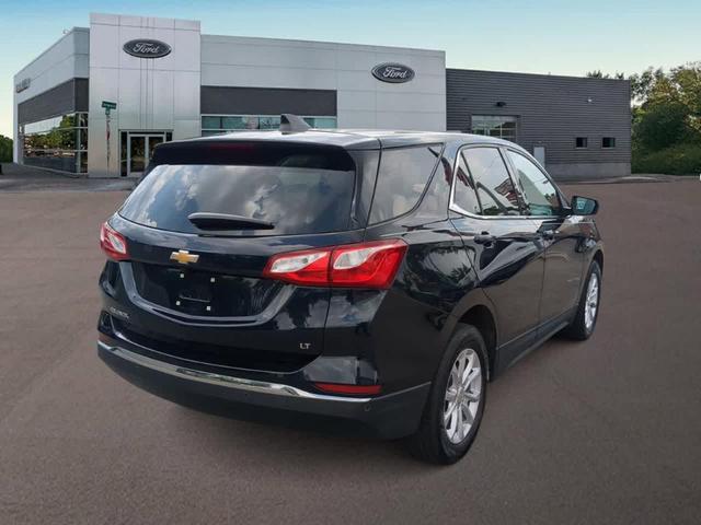 Photo of 2020 Midnight Blue Metallic Chevrolet Equinox