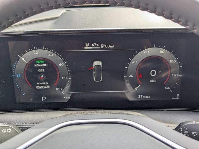Photo of 2024 Everest White Pearl Tricoat/Black Diamond Pearl Nissan ARIYA