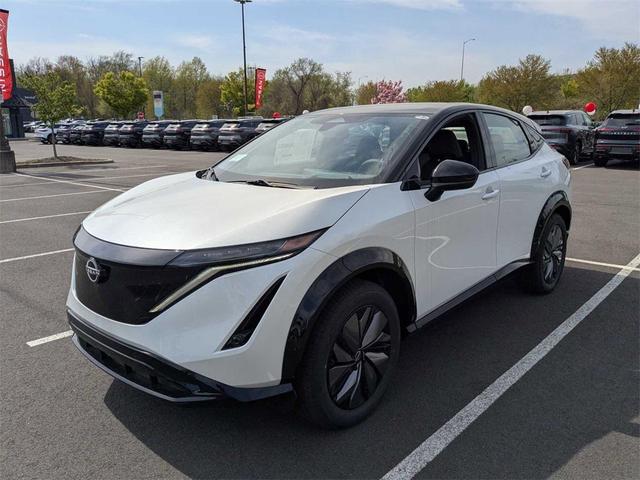 Photo of 2024 Everest White Pearl Tricoat/Black Diamond Pearl Nissan ARIYA